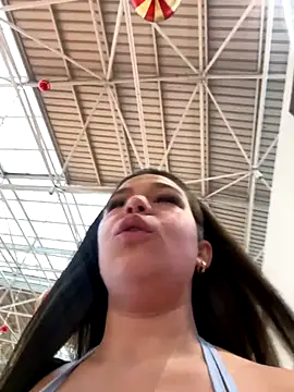 Alyshanon18 live sex cam