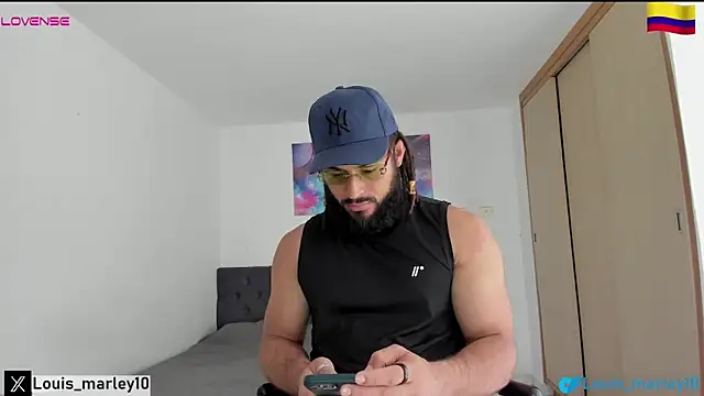 Louis_marley__ live sex cam