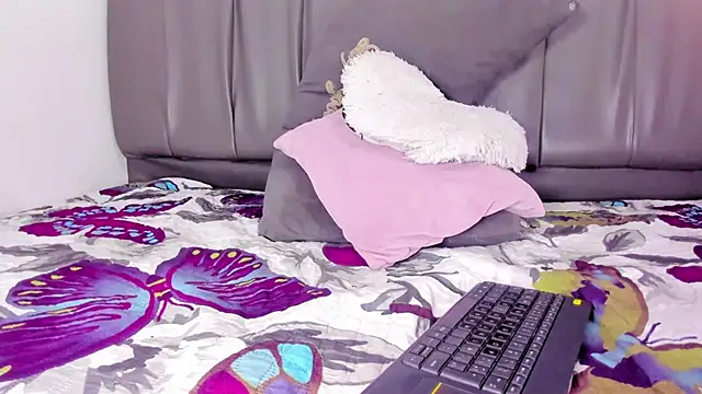 Cherllynn's cam snapshot