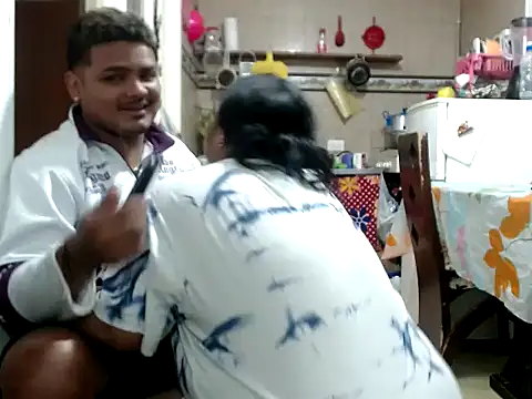 Boycuriousxxx's cam snapshot