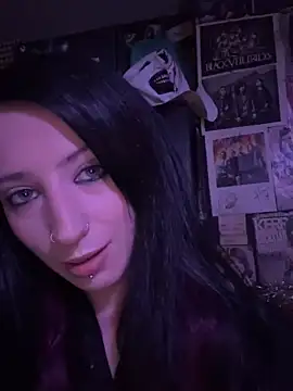 MissMidnightUK live sex cam