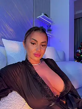 KirstieVegas live sex cam