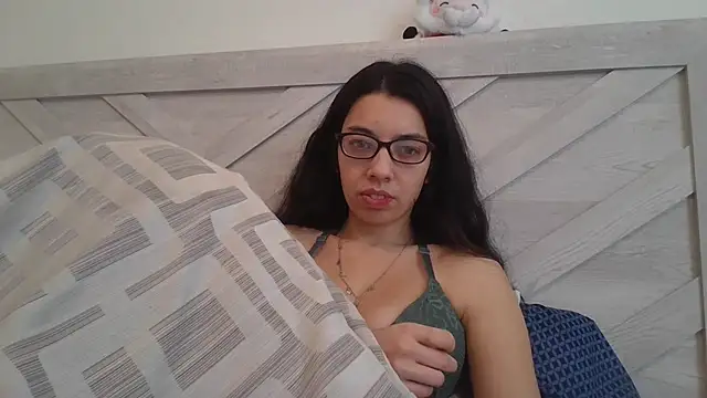Lucysweets live sex cam