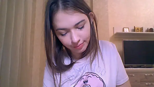 CeyaLier's cam snapshot