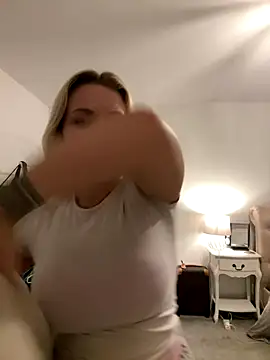 blissdimicco's cam snapshot