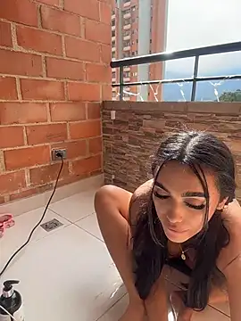 emma_andrew1 live sex cam