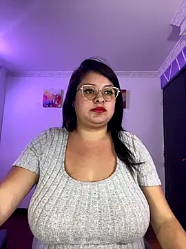 MiiaaJoness live sex cam