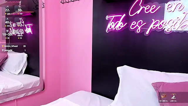 JuliethCruz_'s cam snapshot