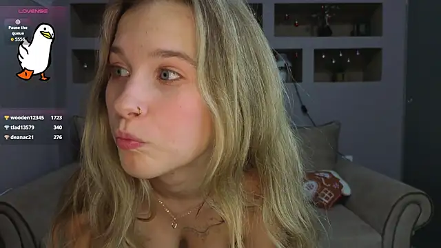 LinaCristonsen's cam snapshot