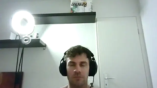 alpha-hunk live sex cam