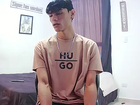 harrytomson_1's cam snapshot