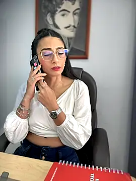 _Bella-Office1's cam snapshot