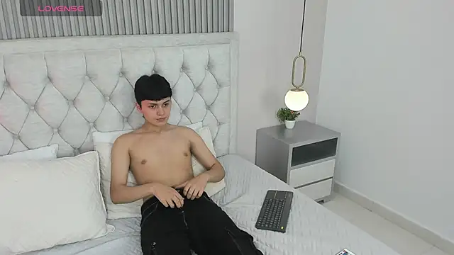 Maxii18_'s cam snapshot