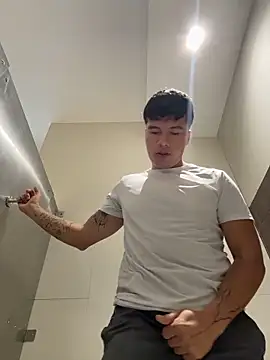 Logan_smith1 live sex cam