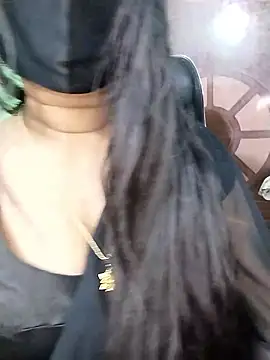 Idhika-Paul's cam snapshot