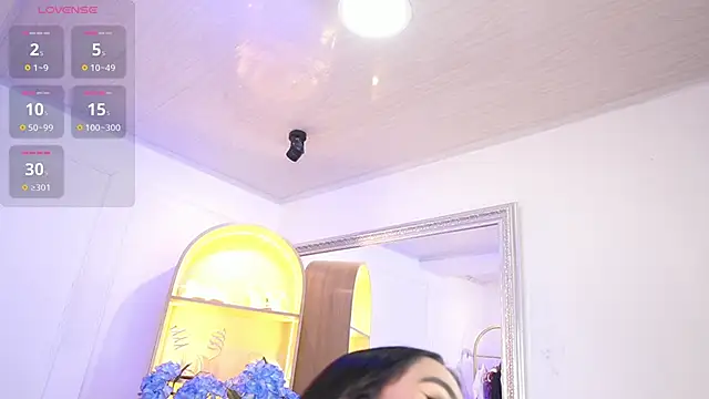 elasummer live sex cam