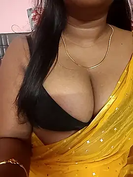 Keerthee_'s cam snapshot