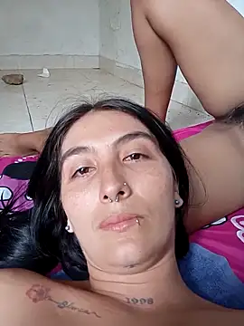 single_mother_indecent's cam snapshot