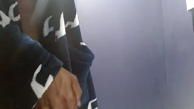 phbbcsham's cam snapshot