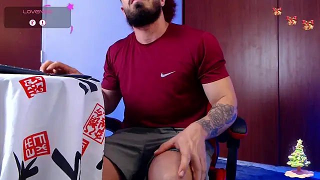 pirata_fitness's cam snapshot