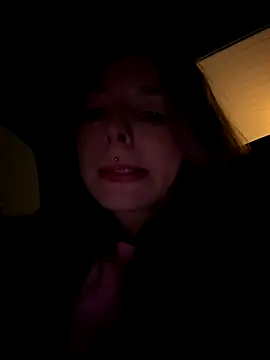 LoraaDoll's cam snapshot