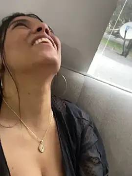 Mariana_c1's cam snapshot