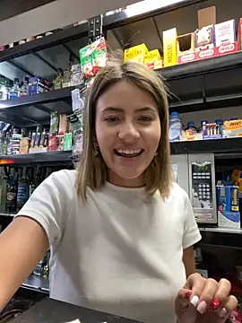 Andrea_19blonde's cam snapshot