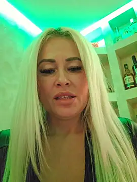 MILFBARBY live sex cam