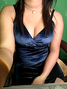 QueenOfHeart_07's cam snapshot