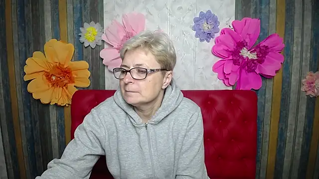 EmiliaGree's cam snapshot