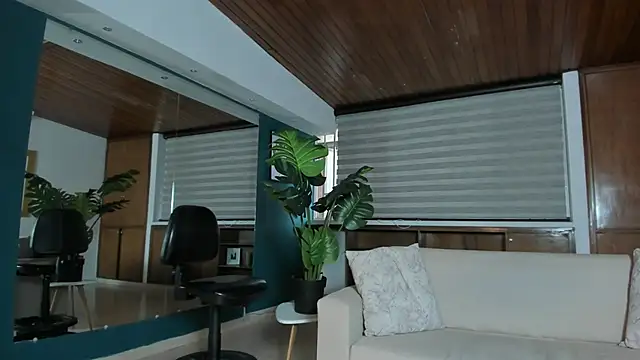 Lyssa_Muller's cam snapshot