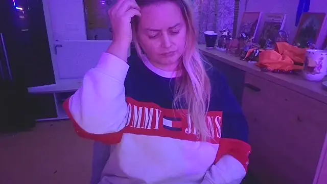 Meliss_Official9's cam snapshot