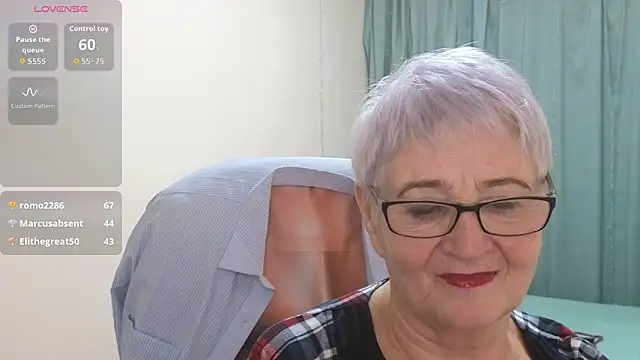 Sandra_Snowflake's cam snapshot