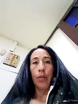 Coeur_de_luxure's cam snapshot