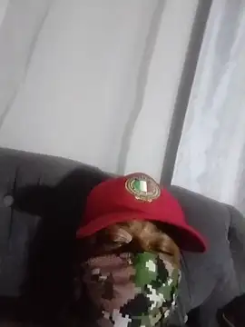 Wanderkid33's cam snapshot