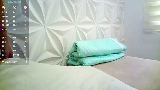 jerryandjessica's cam snapshot