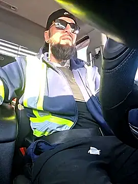 Beardedtattood's cam snapshot