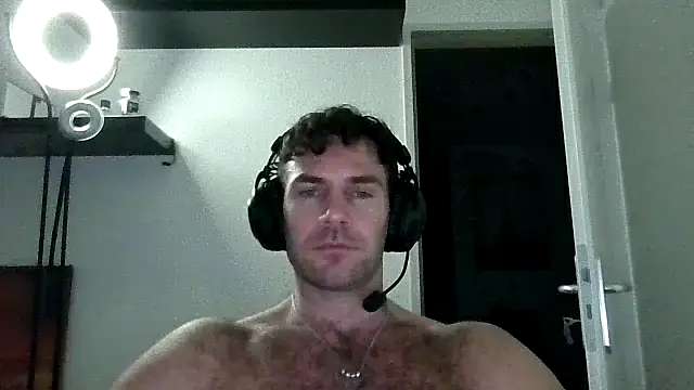 alpha-hunk's cam snapshot