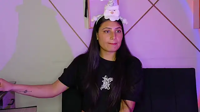 Linda_andrew's cam snapshot