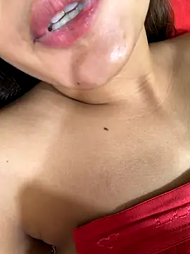 Queen_Shanuu live sex cam