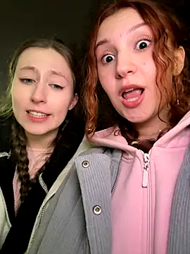 FroggyAnna live sex cam