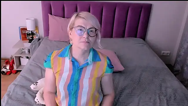 sabrinamacmarren's cam snapshot