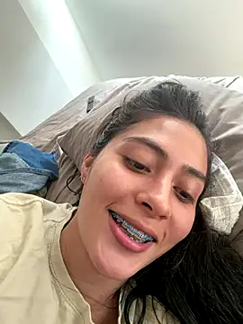 Sophie__Foxxx live sex cam