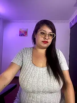 MiiaaJoness's cam snapshot