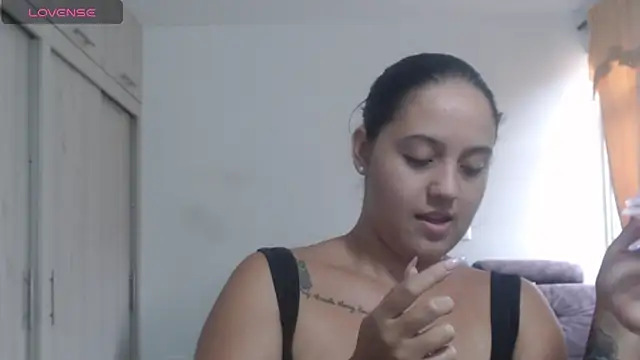 Anthonela_Queen's cam snapshot