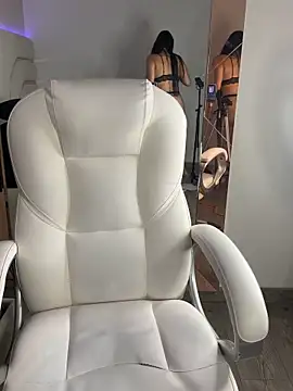 catalina_garciaa's cam snapshot