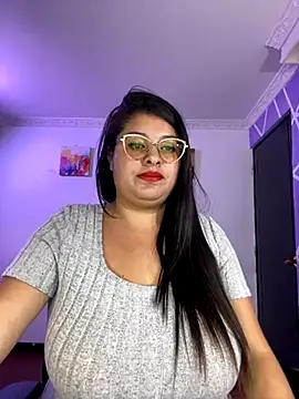 MiiaaJoness's cam snapshot