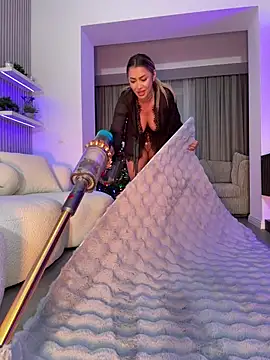 KirstieVegas live sex cam