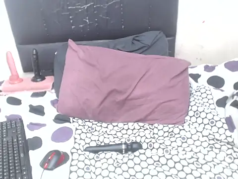 RarePearlz's cam snapshot