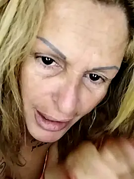 canariamorbosa live sex cam